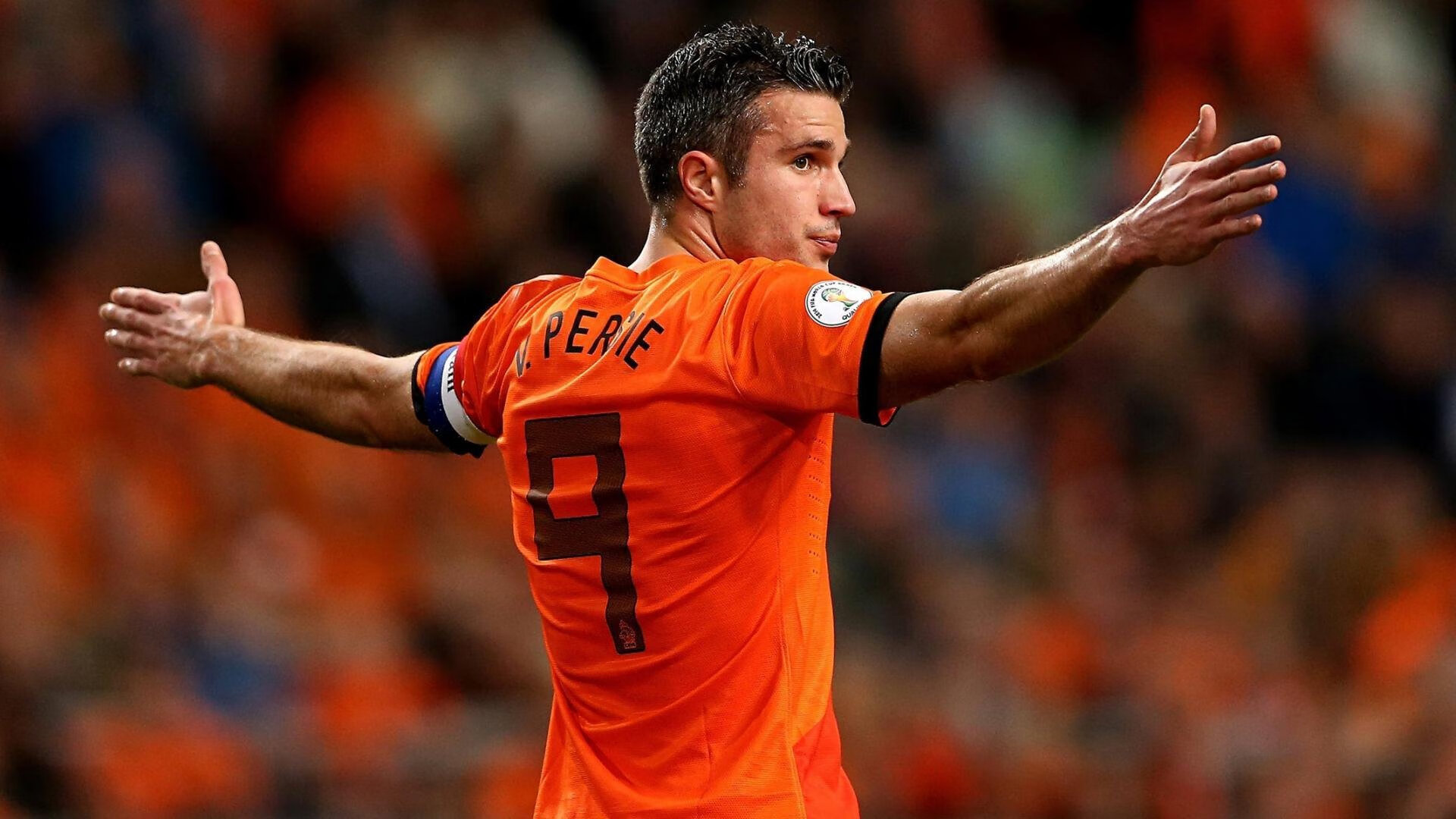 “校园足球大赛激烈角逐，发现未来潜力新秀”，校园足球比赛规则介绍