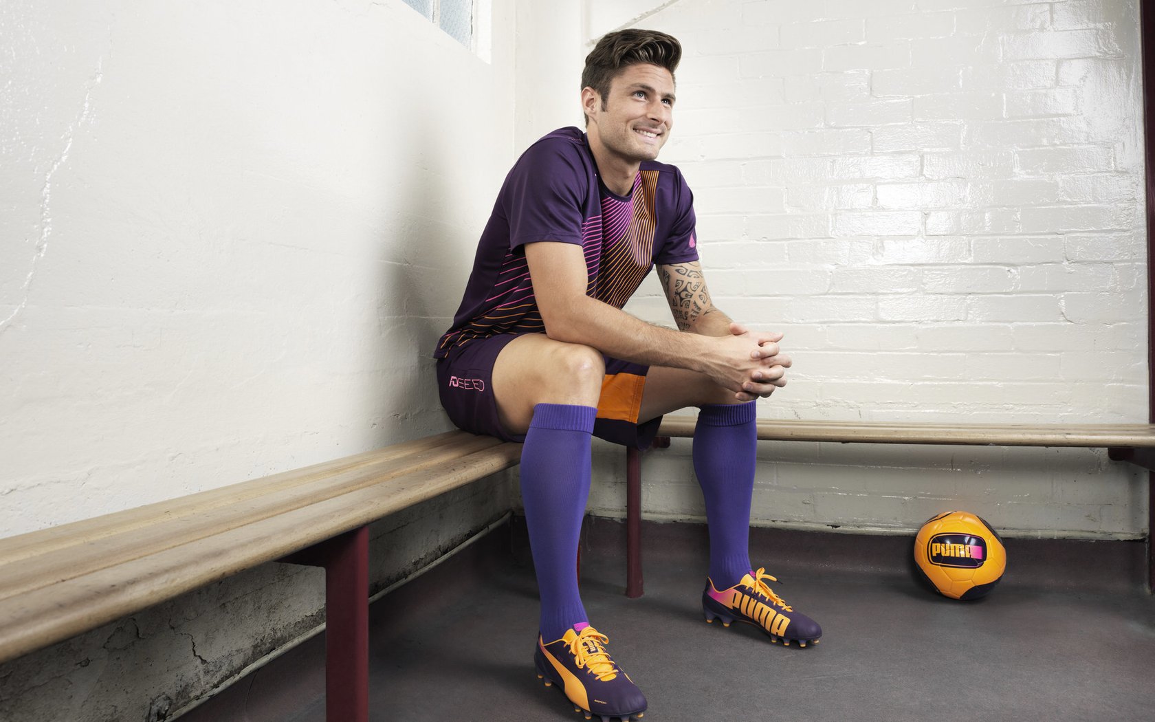 日本队新星闪耀赛场！，日本足球十大新星